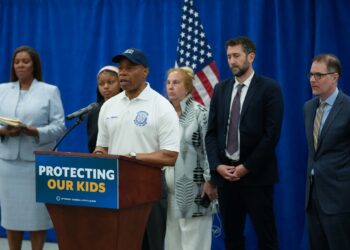 Mayor Adams Releases Report on Social Media’s Impact on Mental Health