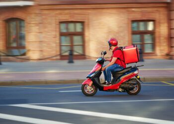 NYPD Clears Delivery Bikes from NYC’s Roosevelt Hotel Shelter