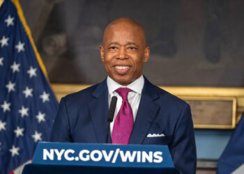 Mayor Adams Extends Big Apple Connect to 2028 for NYCHA Residents